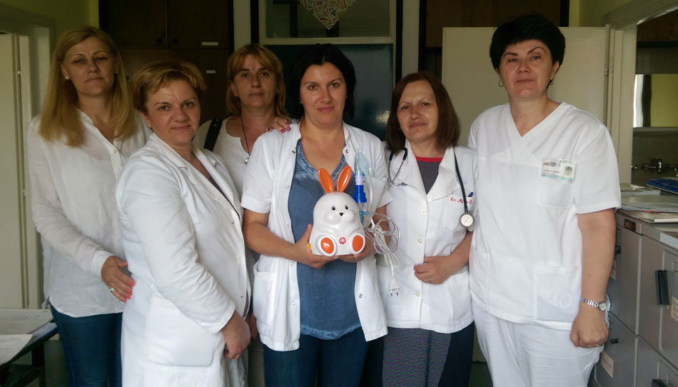 Keprom donates 62 PiC inhalers for children to health centers